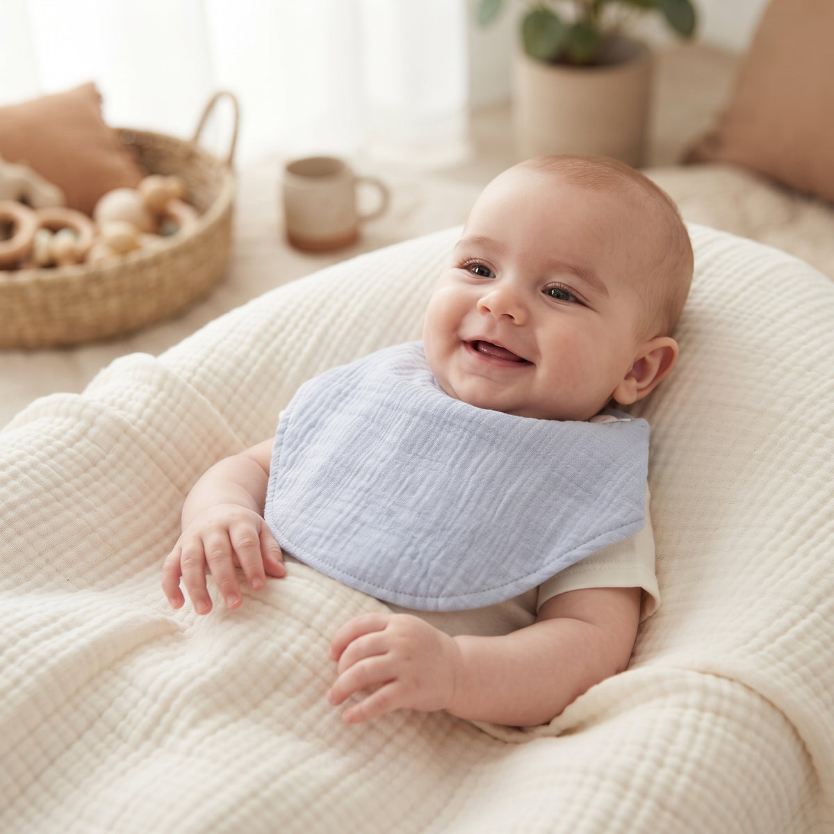 Mousseline slabbetje Monkey Mum® - Viooltje