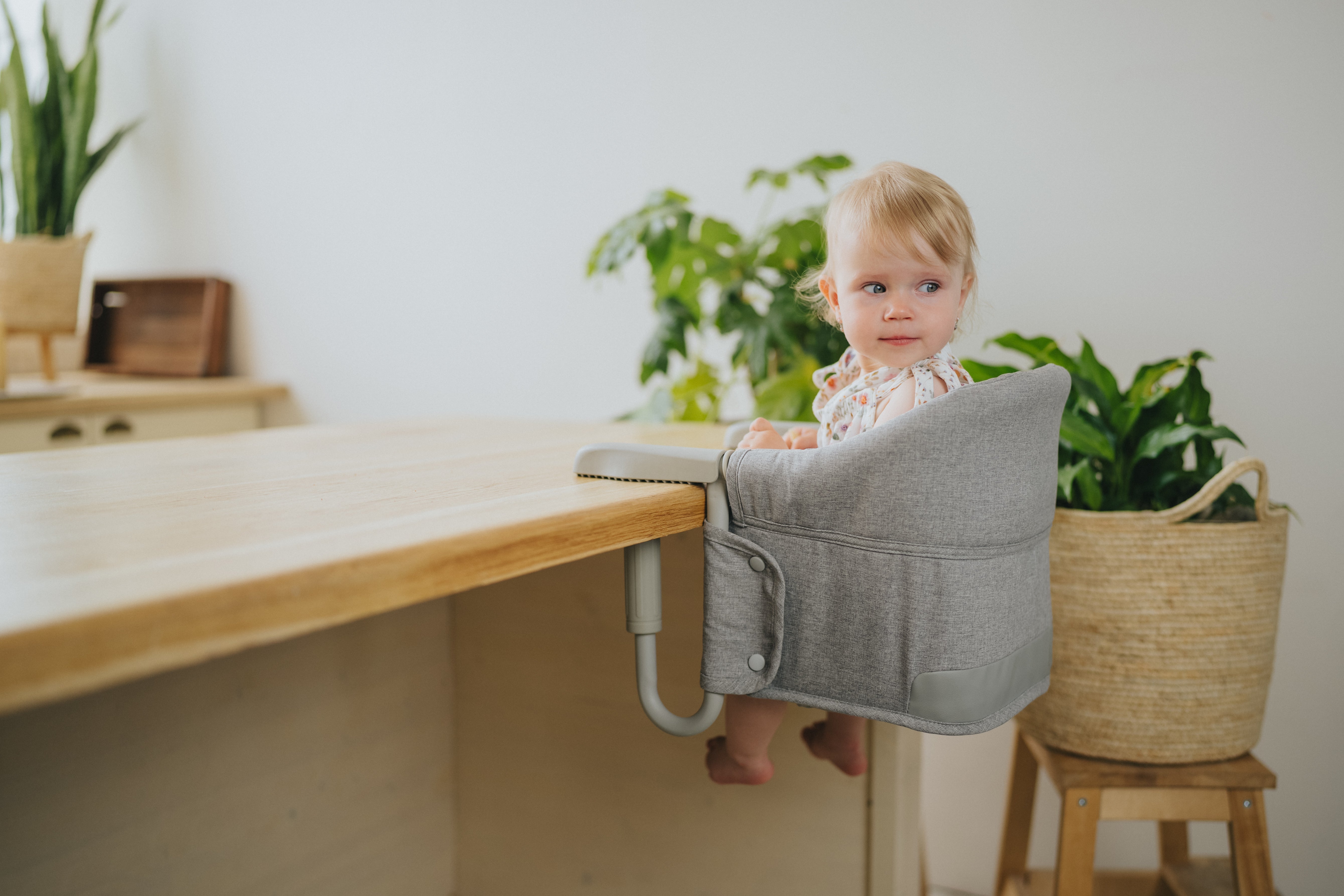 Reis-kinderstoel Monkey Mum® - grijs